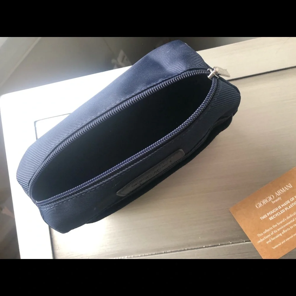 NWOT Giorgio Armani Navy Blue Toiletry/Travel Kit Bag Unisex